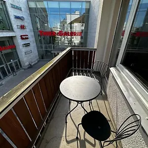 schone-2-1-2-zimmer-wohnung-im-herzen-von-dortmund.dortmundhotels.net/
